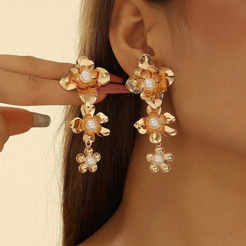 11159047