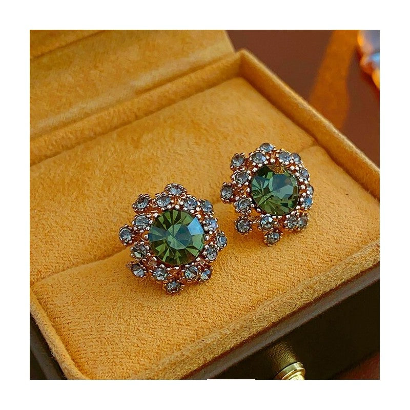 10821686